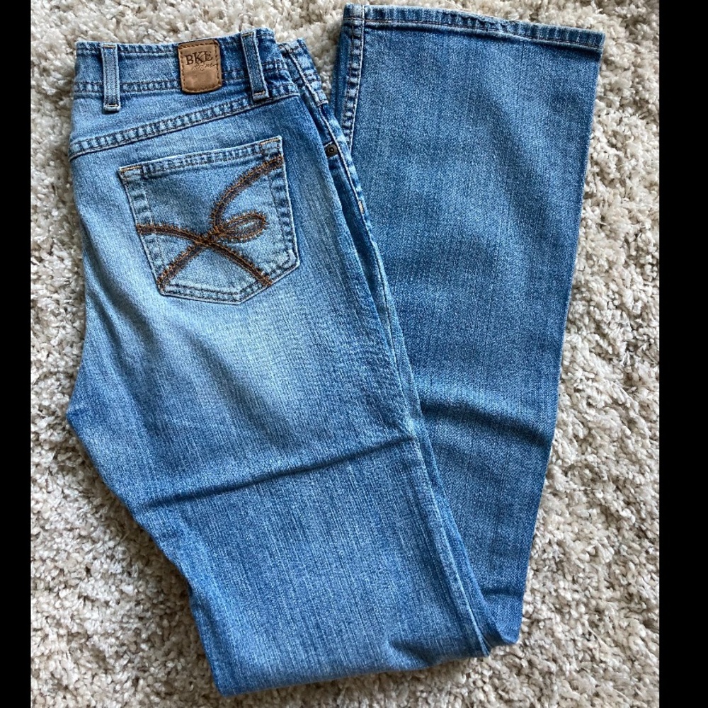 Buckle jeans